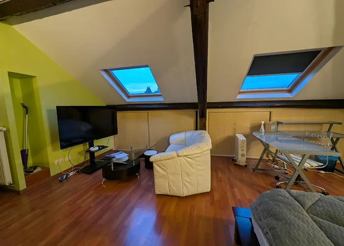 Grand Climatise En Combles A 2 Pas De La Gare De Apartmán *